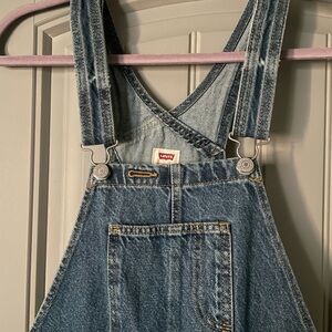 NWT Levi's Classic Blue Denim Overalls